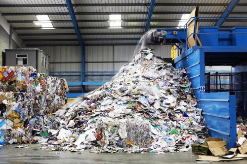 Thu gom rác thải công nghiệp - Thu Mua Phế Liệu Anh Huy Hùng - Công Ty TNHH Môi Trường Anh Huy Hùng